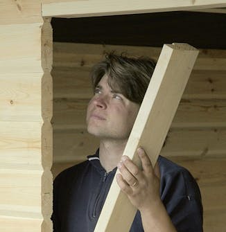 Byg selv hytte: Vindues- og dørrammen Byg selv hytte: Vindues- og dørrammen